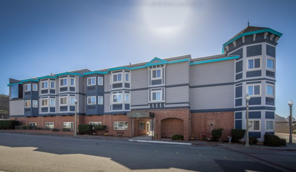 Inn at Rockaway - Exterior